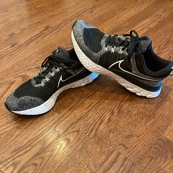 Nike React Infinity Run Flynit 2 used, good condition - Picture 1 of 7